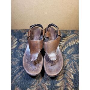 Born Brown Leather Thong Sandals with Ankle Strap- Size 10/ 42 EU